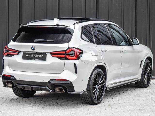 BMW X3 xDrive30e HIGH EXECUTIVE | M-SPORT | PANORAMADAK | PERFORMANCE SEATS | SHADOW-LINE | MEMORY SEATS | HARMAN\KARDON | HEAD-UP | CAMERA | COMFORT ACCESS | AMBIANCE INTERIEUR