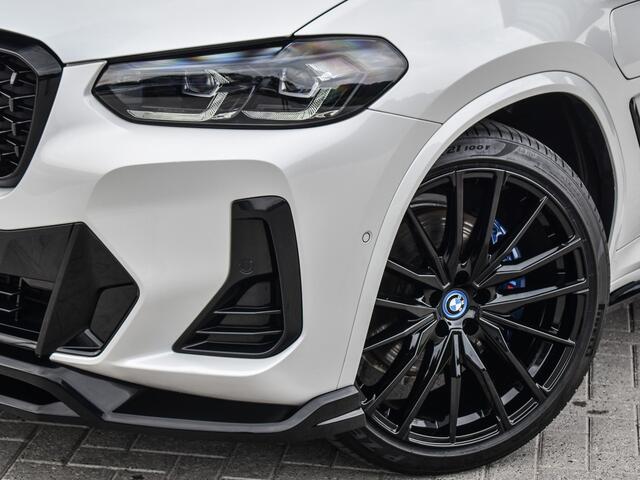 BMW X3 xDrive30e HIGH EXECUTIVE | M-SPORT | PANORAMADAK | PERFORMANCE SEATS | SHADOW-LINE | MEMORY SEATS | HARMAN\KARDON | HEAD-UP | CAMERA | COMFORT ACCESS | AMBIANCE INTERIEUR