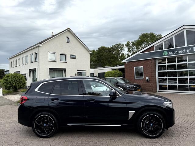 BMW X3 iX3 High Executive 80 kWh Panoramadak, 360 Camera, Trekhaak, Harman/Kardon