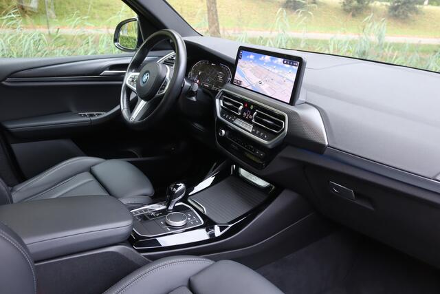 BMW X3 xDrive30e M-Sport Shadow Line Pano/Leder/LED/Camera/Elek. klep/Dodehoek/Sfeer/20"