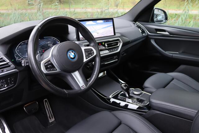 BMW X3 xDrive30e M-Sport Shadow Line Pano/Leder/LED/Camera/Elek. klep/Dodehoek/Sfeer/20"