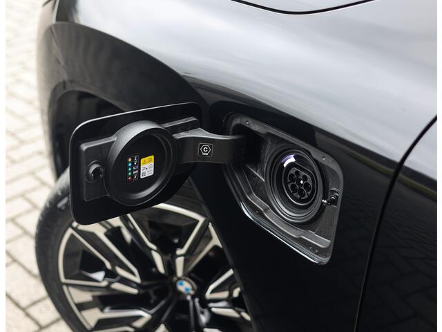 BMW X3 30e xDrive | Pano - HUD - Trekhaak - H&K