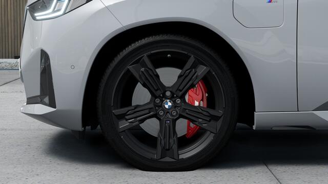 BMW X3 30e xDrive M Sport Automaat / Panoramadak / Trekhaak / Sportstoelen / Adaptieve LED / Parking Assistant Plus / Comfort Access / Stuurverwarming