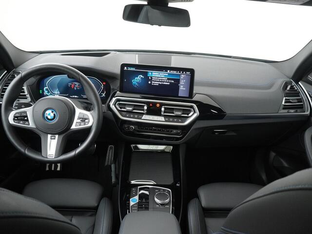BMW X3 iX3 High Executive 80 kWh | Head-Up | Panoramadak | Trekhaak | Harman Kardon | Adaptive Cruise | Elektrisch bediende stoelen |