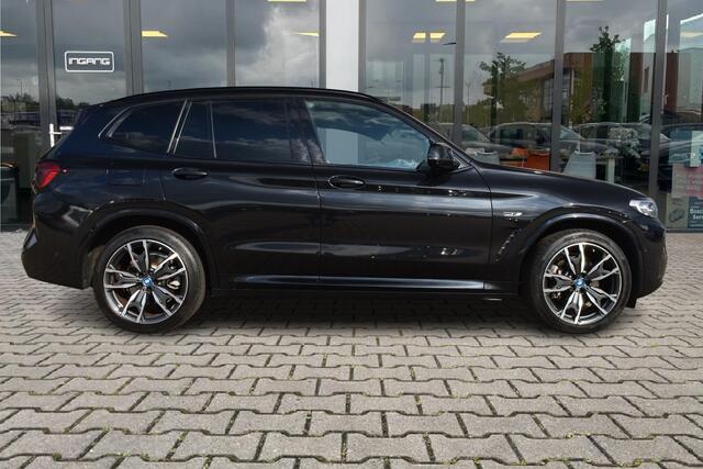 BMW X3 xDrive30e M Pakket | Pano | 360 Camera | H/K | Head-Up |