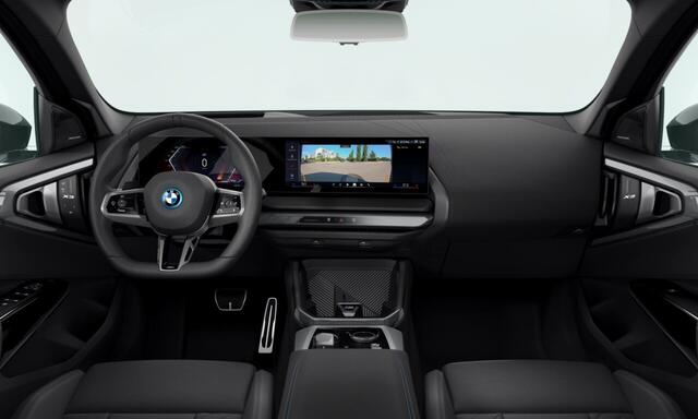 BMW X3 30e xDrive M Sport Pro | 20 inch | Trekhaak | Panoramadak | Professional Pack | Comfort pack | Premium pack