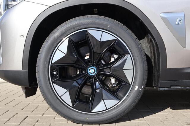 BMW X3 iX3 High Executive 80 kWh