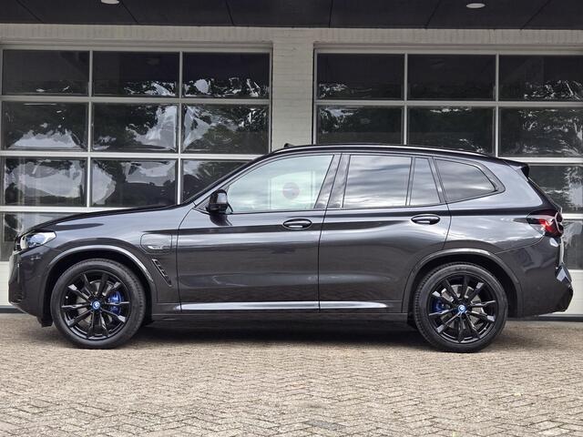 BMW X3 xDrive30e M SPORT | PANORAMA | M SPORT REMMEN | MEMORY STOELEN | TREKHAAK | 20 ICH LM VELGEN |