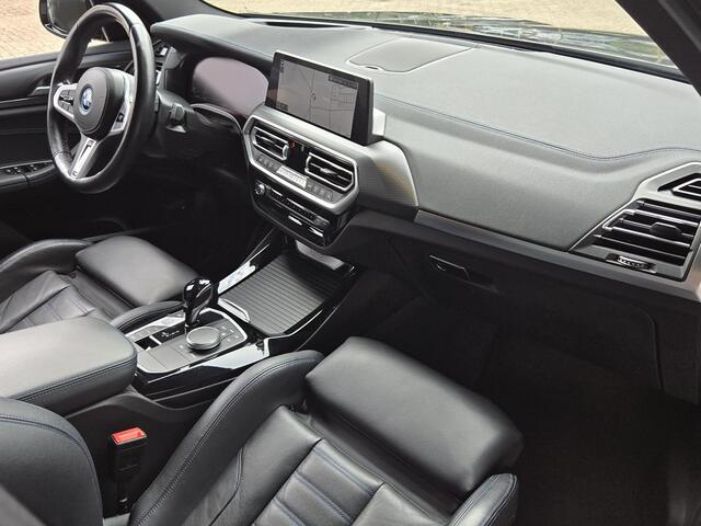 BMW X3 xDrive30e M SPORT | PANORAMA | M SPORT REMMEN | MEMORY STOELEN | TREKHAAK | 20 ICH LM VELGEN |