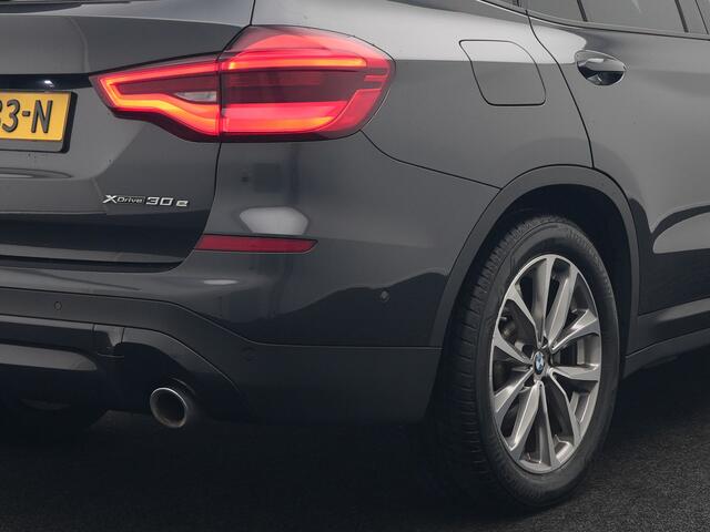 BMW X3 xDrive30e High Executive Plug In Hybrid 293pk Dealer O.H PHEV | Head Up | Cruise Control | 360 Camera | Lederen Sportstoelen Memory & Verwarmd | Keyless | Sfeerverlichting | Apple Carplay | Navigatie | DAB |