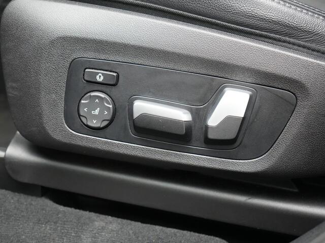 BMW X3 xDrive30e High Executive Plug In Hybrid 293pk Dealer O.H PHEV | Head Up | Cruise Control | 360 Camera | Lederen Sportstoelen Memory & Verwarmd | Keyless | Sfeerverlichting | Apple Carplay | Navigatie | DAB |