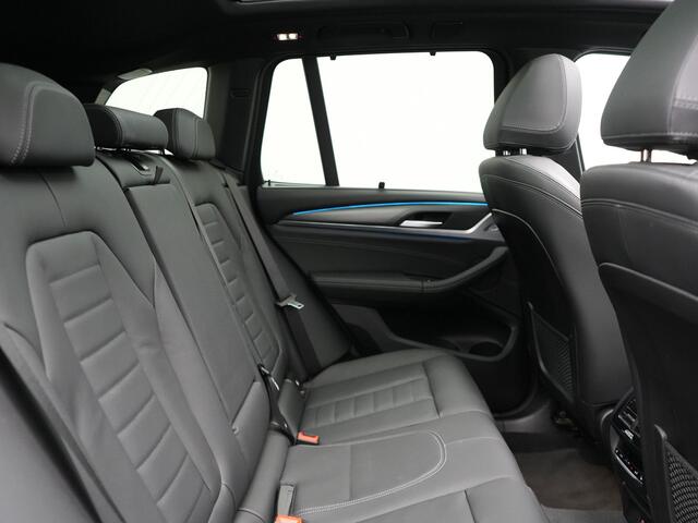 BMW X3 xDrive30e M Sport Plug In Hybrid 293pk Dealer O.H PHEV | Trekhaak Af Fabriek | Panodak | Head Up | Lederen Sportstoelen Memory & Ventilatie | Laser LED | Keyless | Stuur & Stoelen Verwarmd | Apple Carplay | Sfeerverlichting | Cruise Control