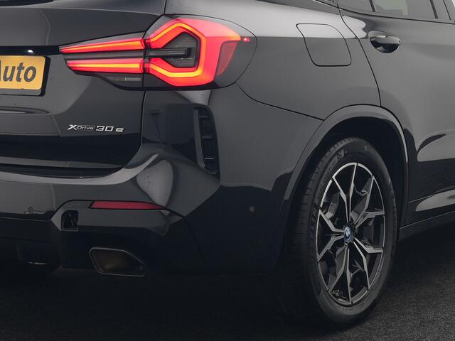 BMW X3 xDrive30e M Sport Plug In Hybrid 293pk Dealer O.H PHEV | Trekhaak Af Fabriek | Panodak | Head Up | Lederen Sportstoelen Memory & Ventilatie | Laser LED | Keyless | Stuur & Stoelen Verwarmd | Apple Carplay | Sfeerverlichting | Cruise Control