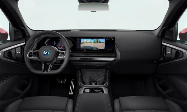BMW X3 30e xDrive | 21 Inch | M-Sportpakket Pro | Professional Pack | Premium Pack | Comfort Pack | Panoramadak | Trekhaak