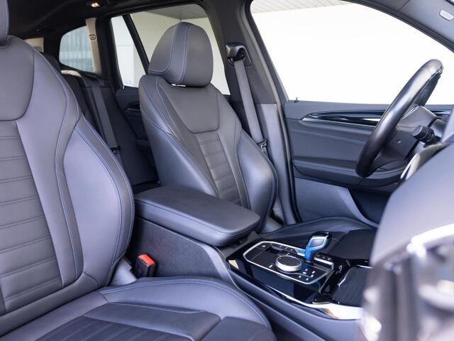 BMW X3 iX3 | High Executive | Parking Assistant Plus | Harman Kardon | Head-Up Display | Comfort Access | Stoelverwarming | 20'' | Trekhaak