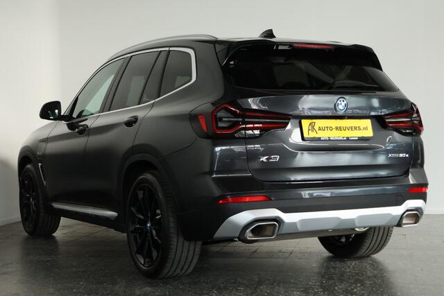 BMW X3 xDrive30e / LED / Leder / HUD / ACC / CarPlay