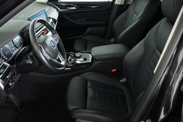 BMW X3 xDrive30e / LED / Leder / HUD / ACC / CarPlay