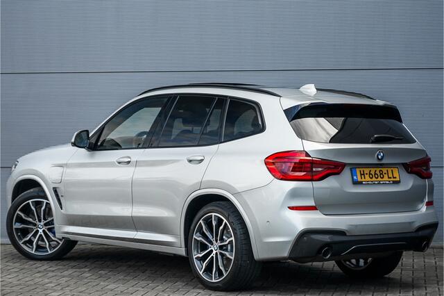 BMW X3 xDrive30e M-Sport Pano HUD CarPlay 20"