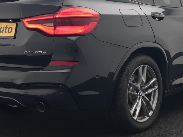 BMW X3 xDrive30e M Sport Plug In Hybrid 293pk Dealer O.H PHEV | Trekhaak Af Fabriek | Head Up | Camera | M Sportstuur | Keyless | Lederen Sportstoelen Verwarmd | Navigatie | Hifi Soundsystem | Blis | 19" L.M | Virtual | DAB |