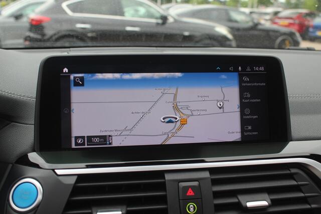 BMW X3 iX3 Executive 80 kWh / Panoramadak / Camera / Head-up / 20'' / Leder / Harman Kardon / Navigatie / Memory seats / Dodehoek / DAB / Stoelverwarming / Cruise Control Adaptief