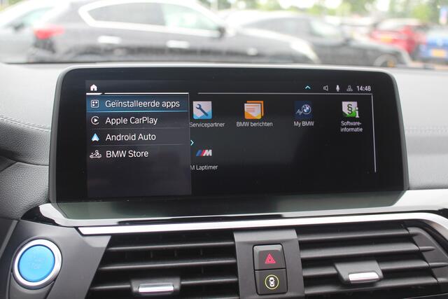 BMW X3 iX3 Executive 80 kWh / Panoramadak / Camera / Head-up / 20'' / Leder / Harman Kardon / Navigatie / Memory seats / Dodehoek / DAB / Stoelverwarming / Cruise Control Adaptief