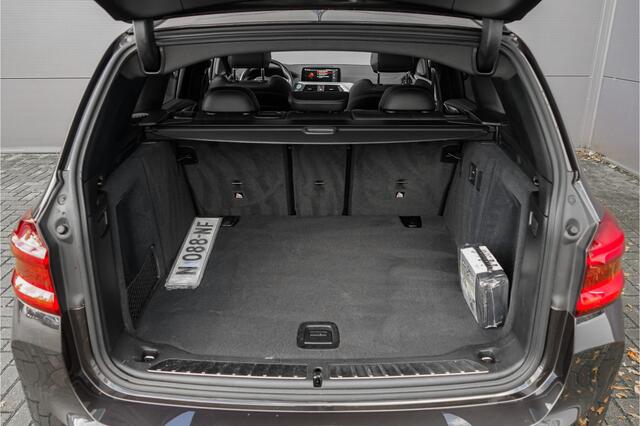 BMW X3 iX3 High Executive 80 kWh Pano ACC HUD H&K Elek Trekhaak 1e Eig