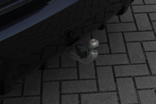 BMW X3 xDrive30e M Sport | Pano | Trekhaak | Leder