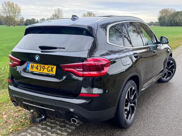 BMW X3 18d SDRIVE / SPORTSTOELEN / PANORAMADAK / TREKHAAK / CARPLAY / 2020