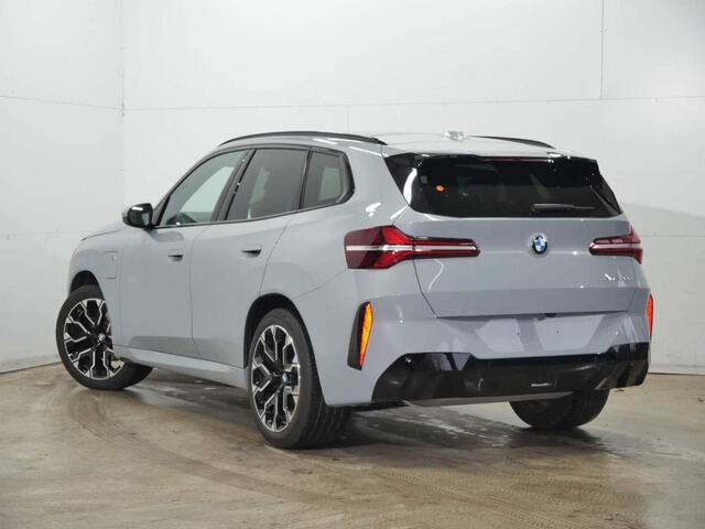 BMW X3 30e xDrive M-Sport | 20" | Driving Assistant Professional | Panorama | Harman Kardon | Trekhaak