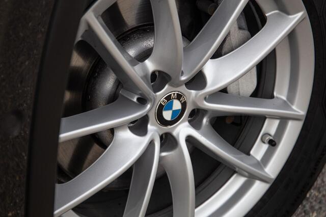 BMW X3 xDrive30e High Executive BRUIN LEER / PANORAMA DAK / AUTOMAAT / PLUG IN / CARPLAY / STOELVERWARMING