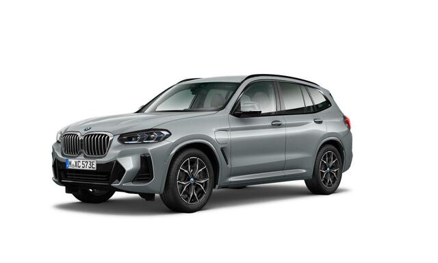 BMW X3 xDrive30e High Executive M Sport - Trekhaak - parking Assistant Plus - Head up - Elektrisch verwarmde voorstoelen - Stuurwielrand verwarmd - Getinte/geluiddempende Ruiten - BMW Laserlight - Ambiance verlichting -