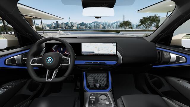 BMW X3 30e xDrive M Sport Automaat / Panoramadak / Trekhaak / Sportstoelen / Stoelventilatie / Comfort Access / Stoelverwarming / Adaptieve LED / Parking Assistant Plus / Harman Kardon