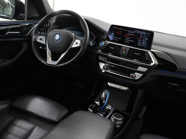 BMW X3 iX3 High Executive 80 kWh | SOH 95% | Adaptieve Cruise Control | Panoramadak | Apple Car Play/ Android Auto | Ele.verstelbare stoelen + Geheugen | Camera | Sportstoelen | Navigatie | Stoelverwarming |