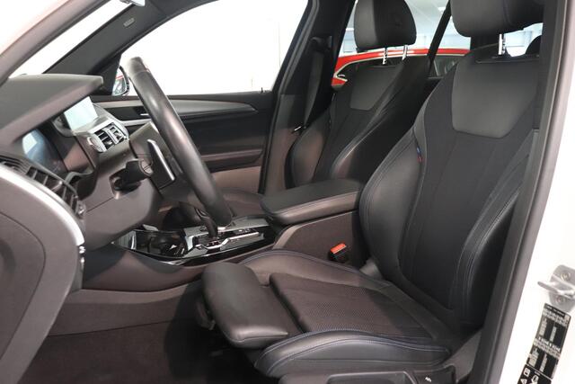 BMW X3 xDrive30i High Executive | M Sport pakket | Camera | Harman Kardon | 20" Lichtmetaal | Smartphone intergratie | Elektr. Achterklep |