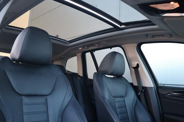 BMW X3 xDrive30e Pano Dak / Leder / 360 camera / HiFi /