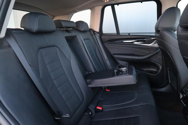 BMW X3 xDrive30e Pano Dak / Leder / 360 camera / HiFi /