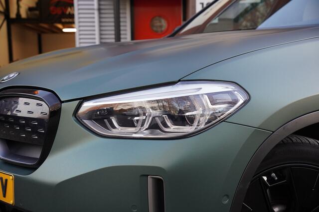 BMW X3 iX3 High Executive 80 kWh / BTW / Panorama / Trekhaak / Co Pilot / Harman Kardon / Memory /