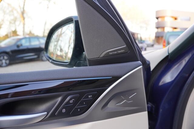 BMW X3 iX3 High Executive 80 kWh / BTW / Panorama / Trekhaak / Co Pilot / Harman Kardon / Memory /