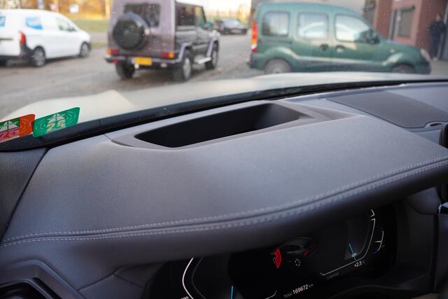 BMW X3 iX3 High Executive 80 kWh / BTW / Panorama / Trekhaak / Co Pilot / Harman Kardon / Memory /