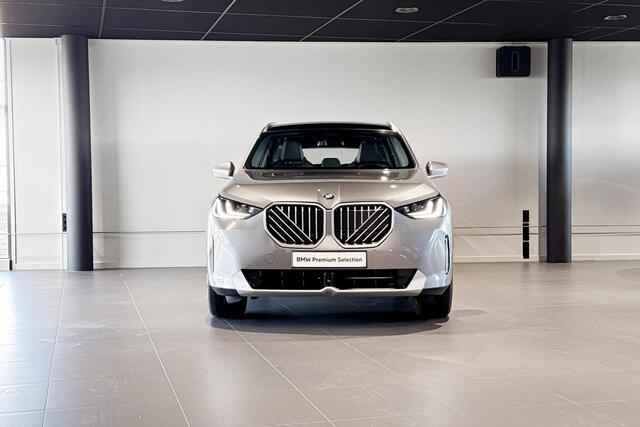 BMW X3 30e xDrive | Glazen Panoramadak | Harman Kardon | Comfort Access | Stoelverwarming |