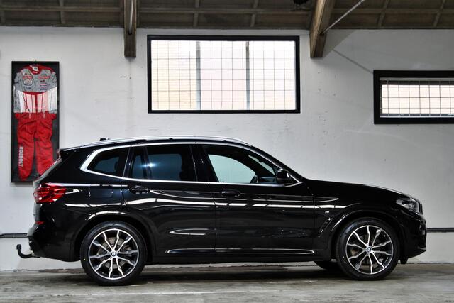 BMW X3 xDrive20i High Executive | M-Sport | Panoramadak | Head-Up | Trekhaak | NL auto |