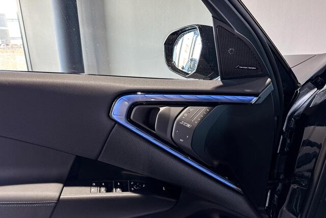 BMW X3 30e xDrive | M Sport Pro | Harman Kardon | Glazen Panoramadak | Iconic Glow | Trekhaak |