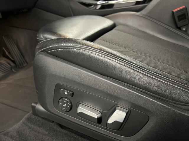 BMW X3 xDrive30i High Exe/El.Trekh/19"/El.Stoelen/DAB/Sfeerverl/X-Line