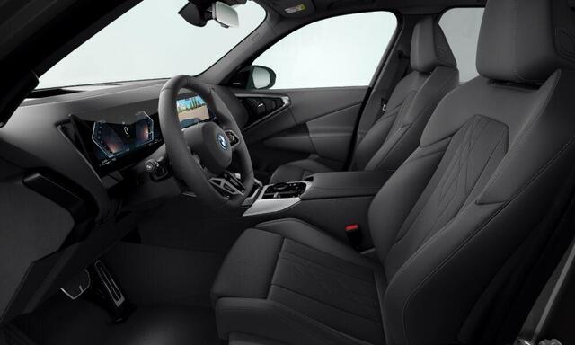 BMW X3 30e xDrive M Sport - Panoramadak - Parking/Driving Assistant Plus - Harman Kardon - Head up - Comfort Access - Elektrisch verwarmde/verstelbare stoelen - Sportstoelen - Getinte Ruiten - Adaptieve LED koplampen -