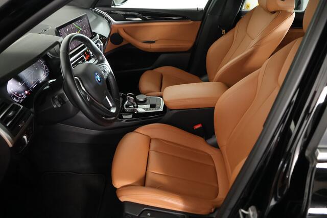 BMW X3 xDrive30e / LED / Leder / Navi / CarPlay / Cam