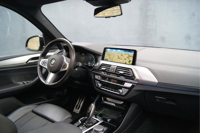 BMW X3 xDrive30e 292PK M-Sport Shadow Panoramadak/HUD/wegkl.trhk/HIFI/360-camera