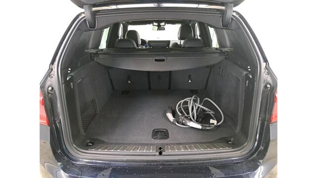 BMW X3 iX3 High Executive 80 kWh | Trekhaak | Panorama | Sport Stoelen | Harman Kardonn |
