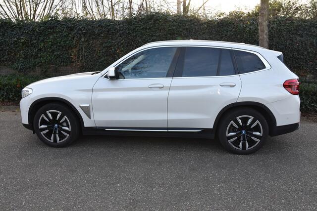 BMW X3 iX3 Executive 80 kWh | SOH 98,68% | PANORAMA DAK | TREKHAAK