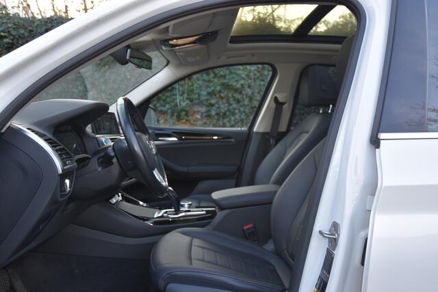 BMW X3 iX3 Executive 80 kWh | SOH 98,68% | PANORAMA DAK | TREKHAAK