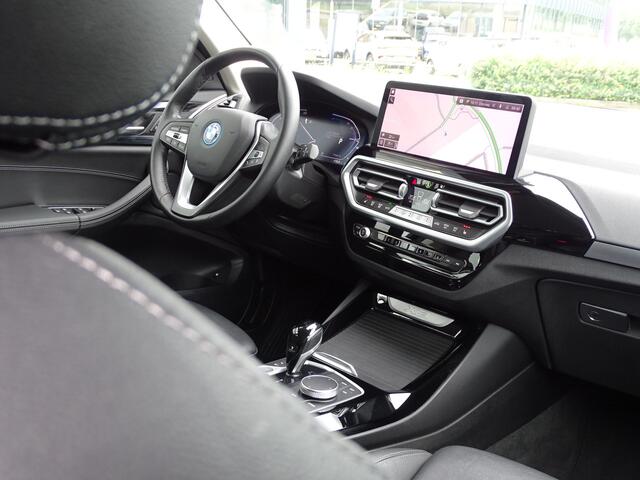 BMW X3 xDrive30e High Executive Trekhaak Comfort Head-up Laser Hifi Cockpit pro 19"LM Velgen